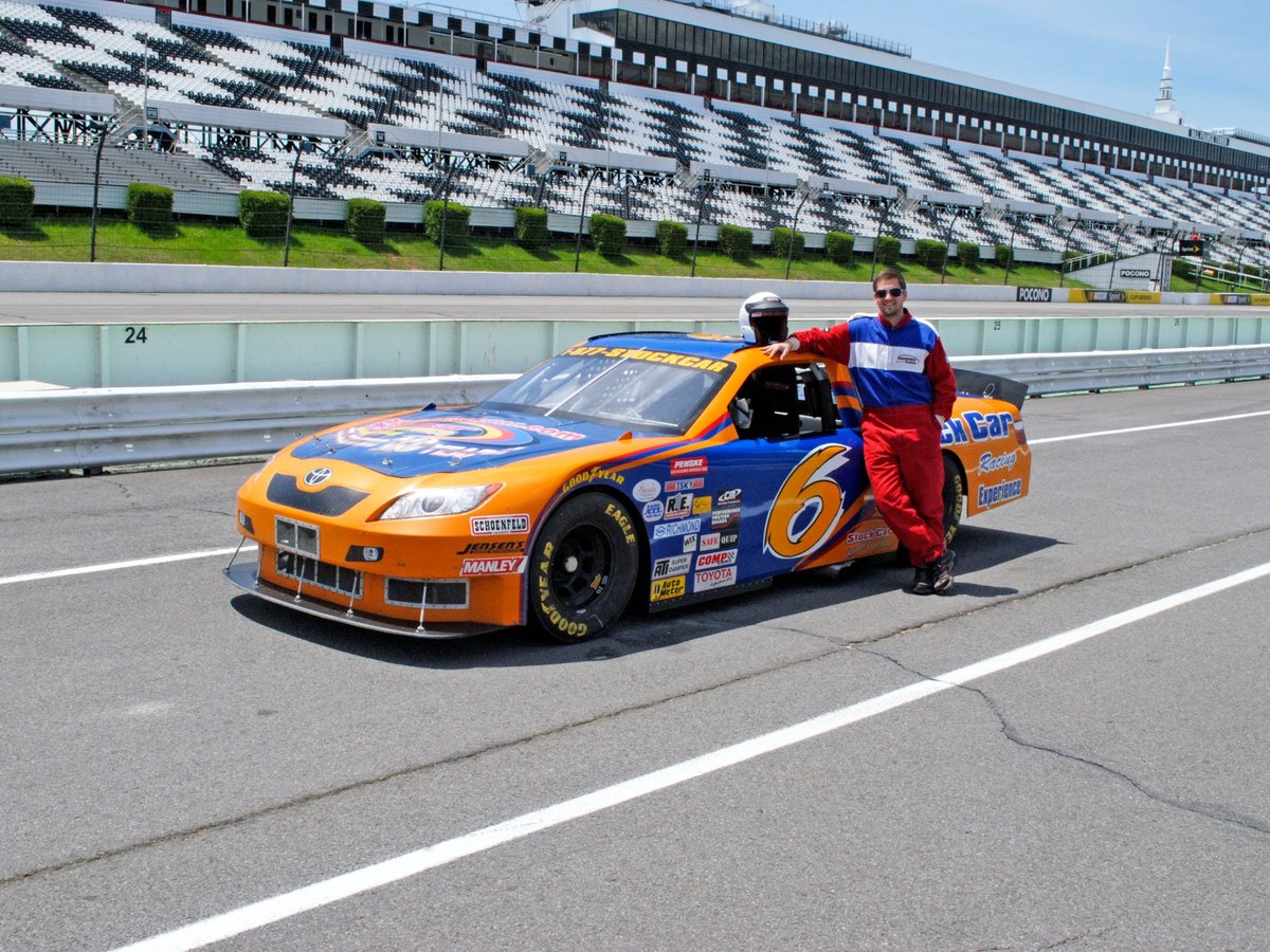 Stock Auto Service leva expertise das pistas aos carros de rua - Notícia de  Stock Car