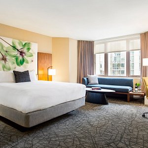 Newly Refreshed Fairmont Gold Guestroom