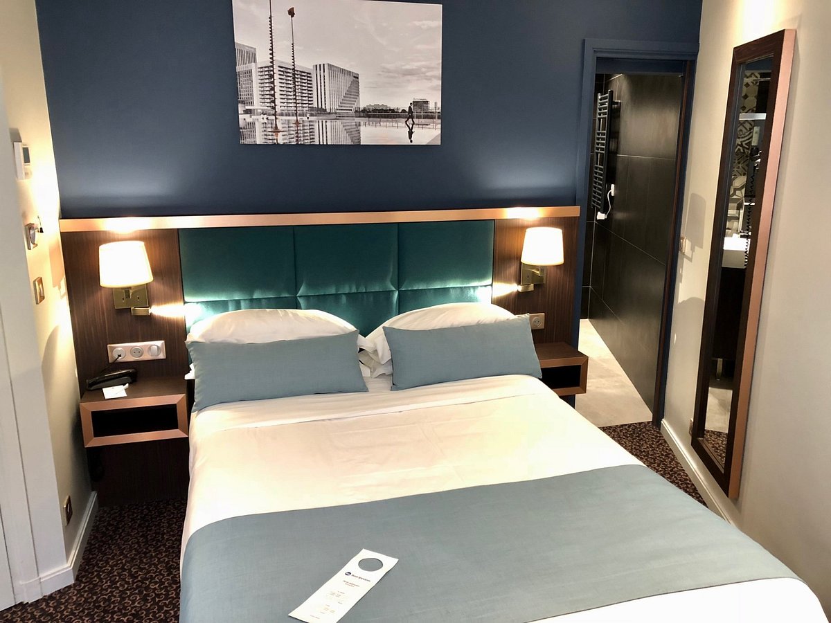 Best western empire. Best Western отель в Париже. Отель в Париже de Rouen.