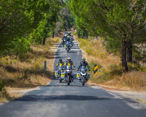 Natureza, diversão e adrenalina: motociclistas contam por que