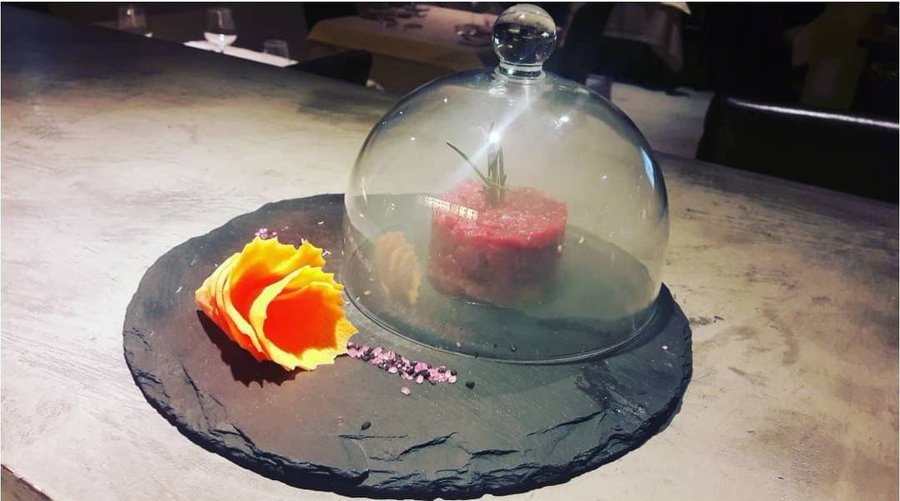 Filet de boeuf rassis par nos sois coupé au couteau 