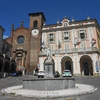 Moncalieri Municipio e Collegiata Santa Maria Della Scala