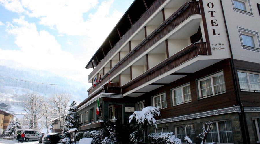 Hotel Larice Bianco ...a due passi dalle piste da sci