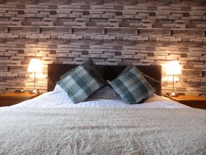Room & Suite