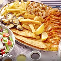 Our delicious Full deck Platter and our Village Table Salad.