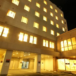 ホテル外観（西館側）