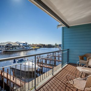3 Bedroom Waterfront