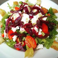 Local Ellie's goat cheese and caramelised red onion salad