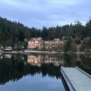 Poet's Cove