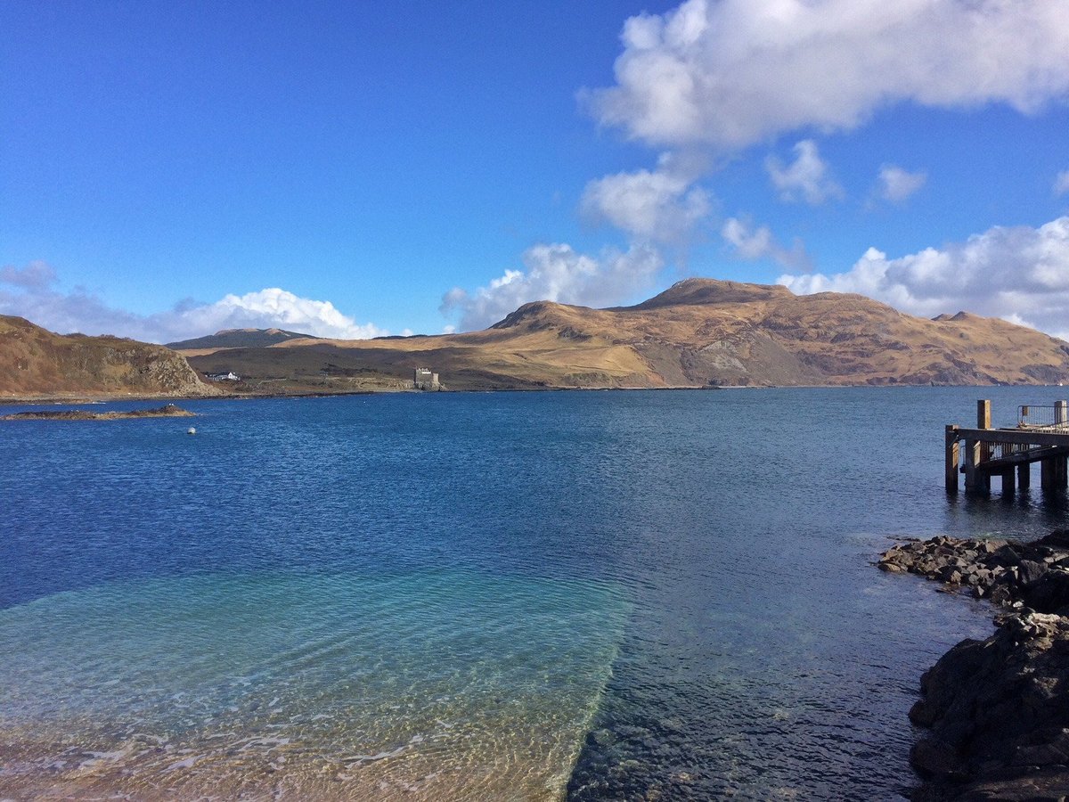 Mingary Castle Beach: Pictures & Reviews - Tripadvisor