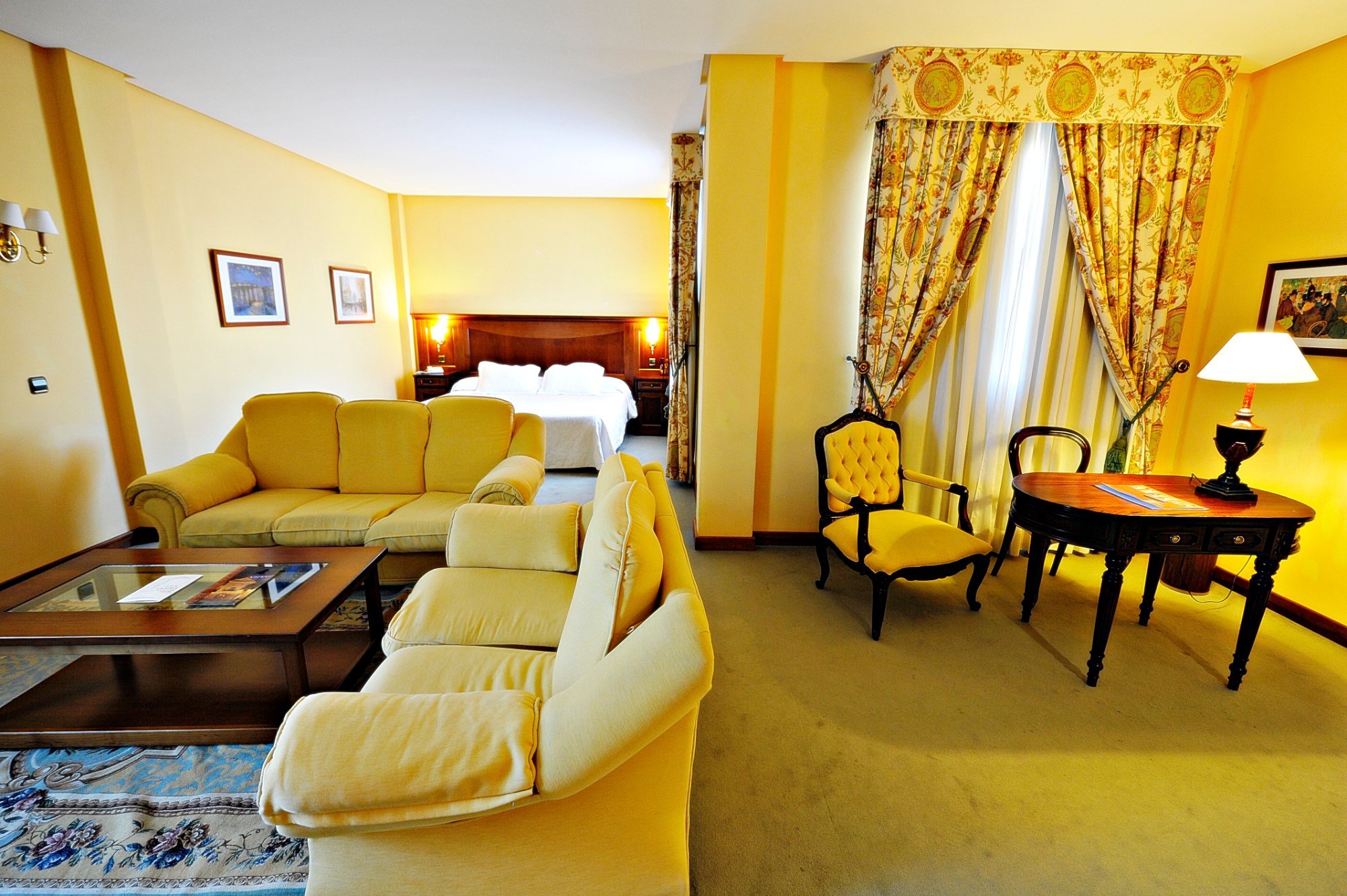 Hotel Lozano by null