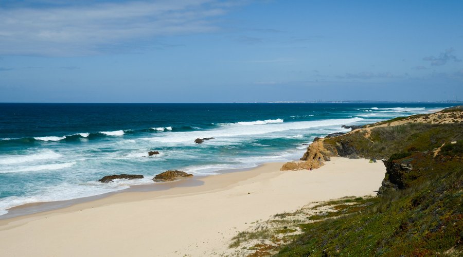 Praia do Malhão a apenas meia hora