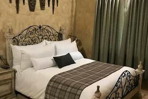 Room & Suite