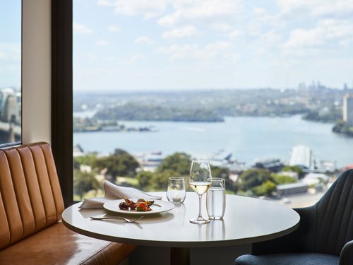 FOUR SEASONS HOTEL SYDNEY - 2024 Prices & Reviews - Photos of Hotel ...