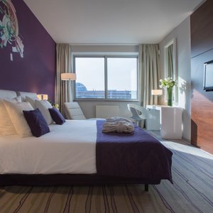 Executive Suite 600 with one double bed.