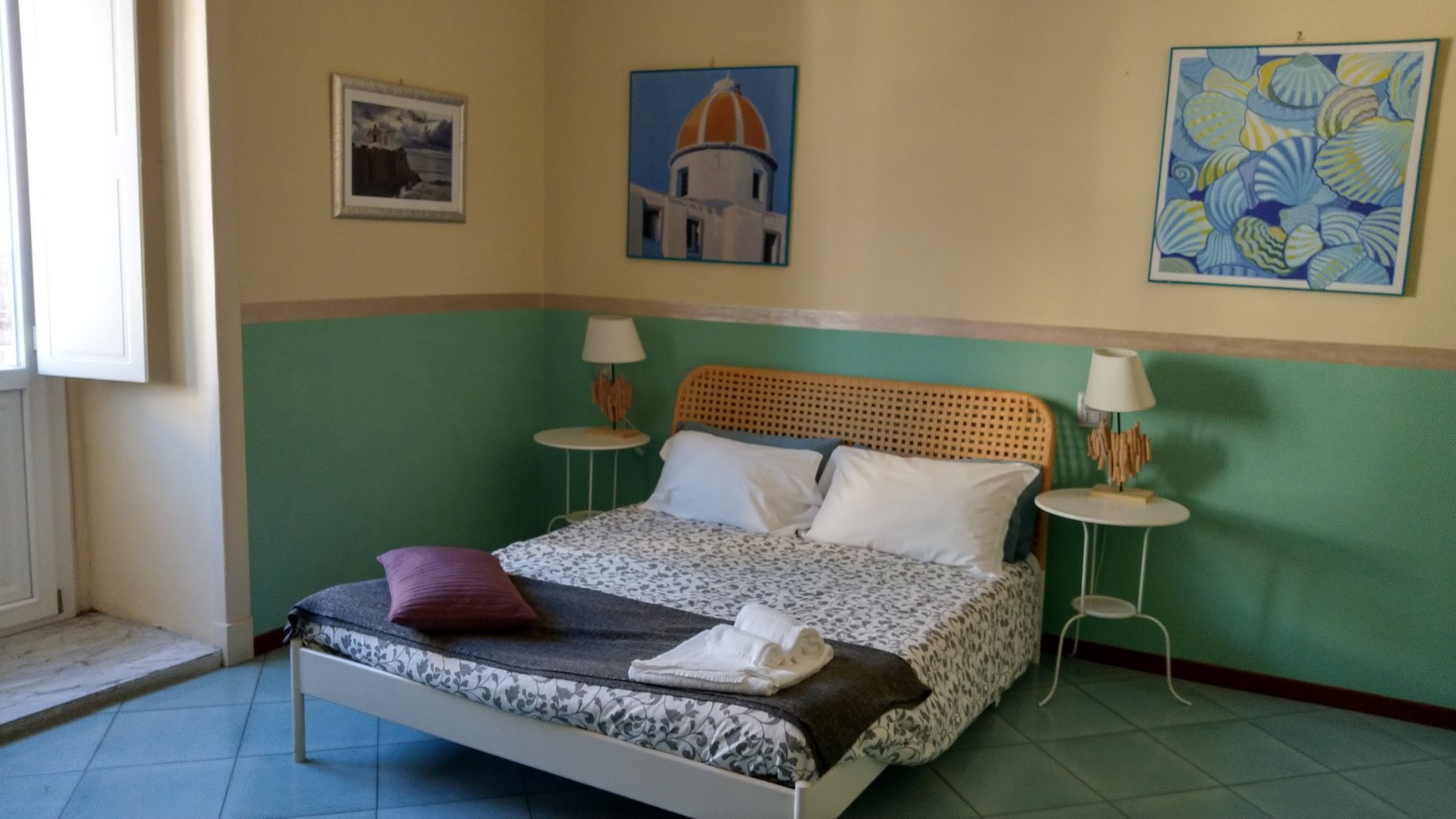 BNB NAPLES - Prices & B&B Reviews (Italy)