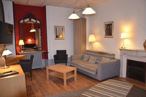 Room & Suite