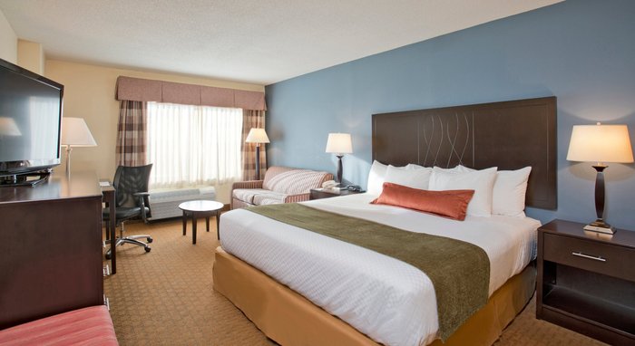 BEST WESTERN PLUS HOTEL & CONFERENCE CENTER $93 ($̶1̶3̶0̶) - Updated ...