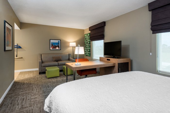 Hampton Inn And Suites West Melbourne Palm Bay Road Rooms Pictures And Reviews Tripadvisor 7798