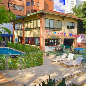 Pitstop Guest House, hotel in Medellin