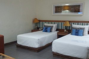 Room & Suite