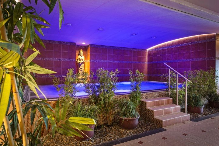 THERMEN LONDERZEEL HOTEL Tarifs 2024 Et 19 Avis   Jacuzzi 