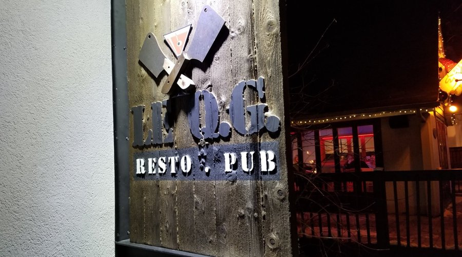 pub sign outside