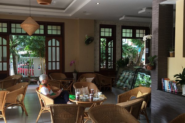 cafe - Picture of Malongo Cafe Store, Grand Terre - Tripadvisor