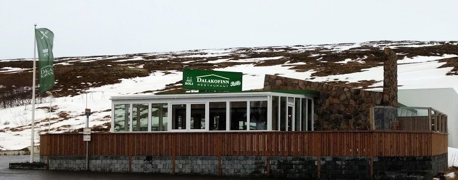 A winter snapshot of our premises, with the newly added glass house in front!