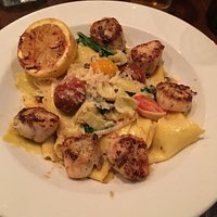 Great service (Jordan)!
Perfect timing ,great draft beer.
Seafood best in Atlanta.very accommoda
