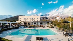 Kora Park in Formia, image may contain: Hotel, Resort, Villa, Pool
