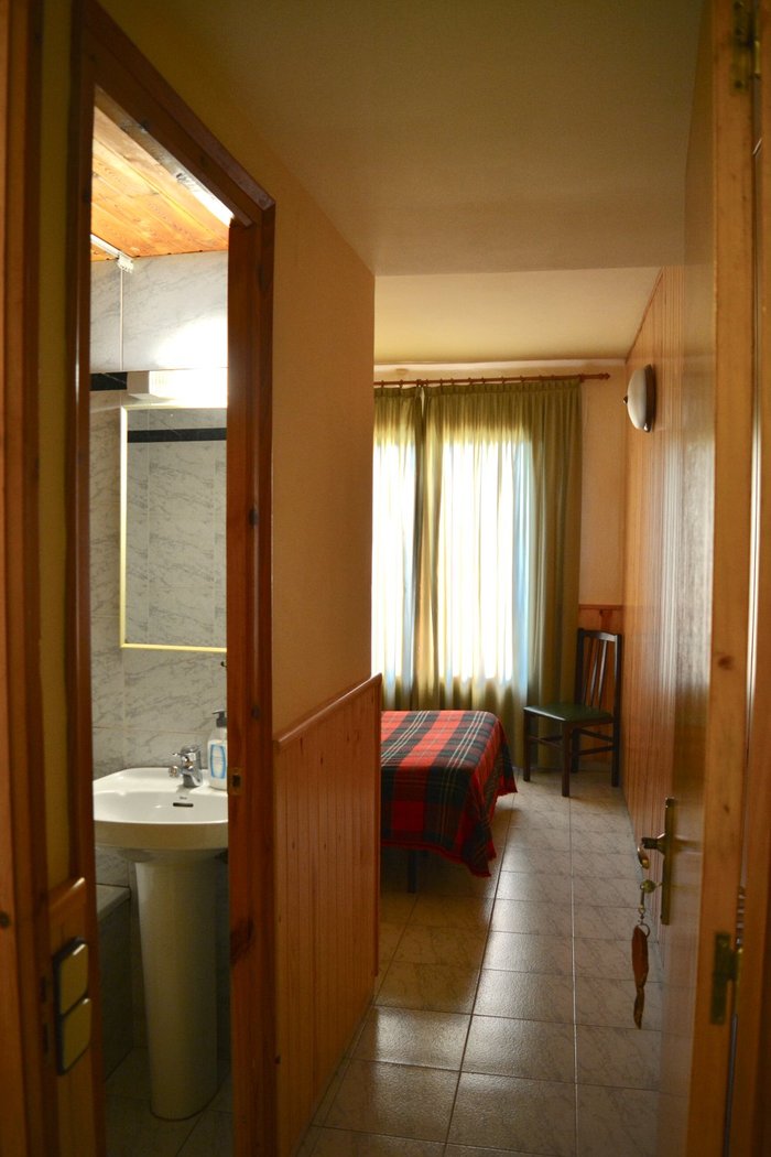 Imagen 7 de Hostal La Neu