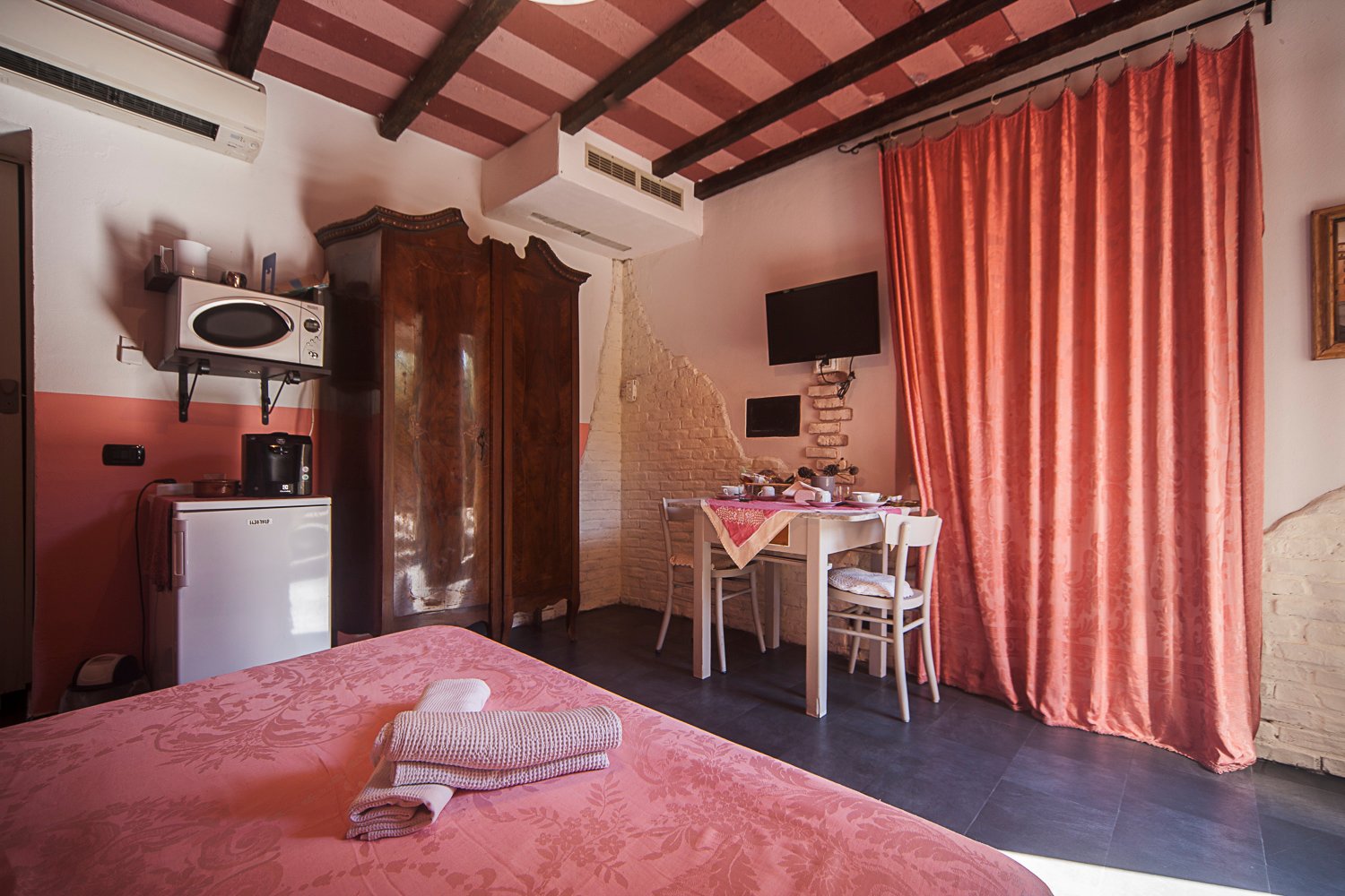 B&B AURORA - Prices & Reviews (Sarzana, Italy)