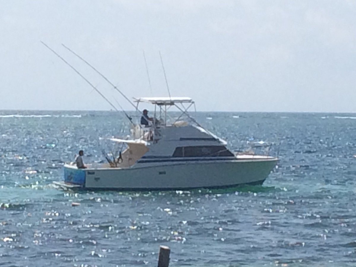 Private fishing charter Boat 48ft 12 pax Good Marlin and Sailfish