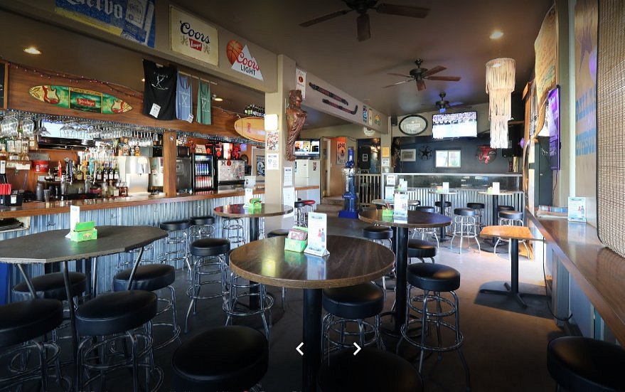 Maui's Best Bars for Watching NFL Football in 2023 - Maui Happy Hours