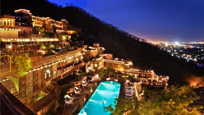 Neemrana Fort-palace Game Room: Pictures & Reviews - Tripadvisor