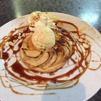 Tarte fine aux pommes boule vanille et caramel au beurre salé