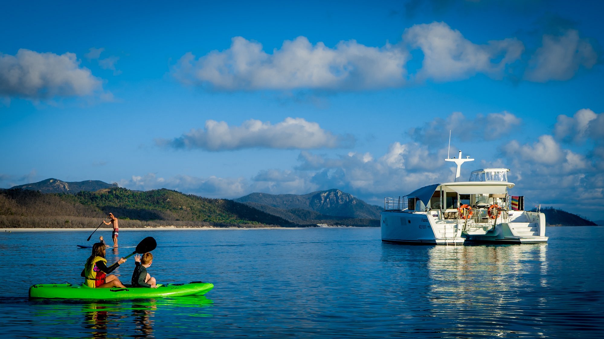 yacht charter airlie beach queensland