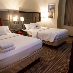 not huge room but enough for 2 beds is good