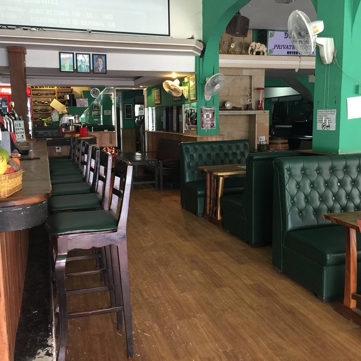 Shenanigans Bar & Entertainment, Пномпень - фото ресторана - Tripadvisor