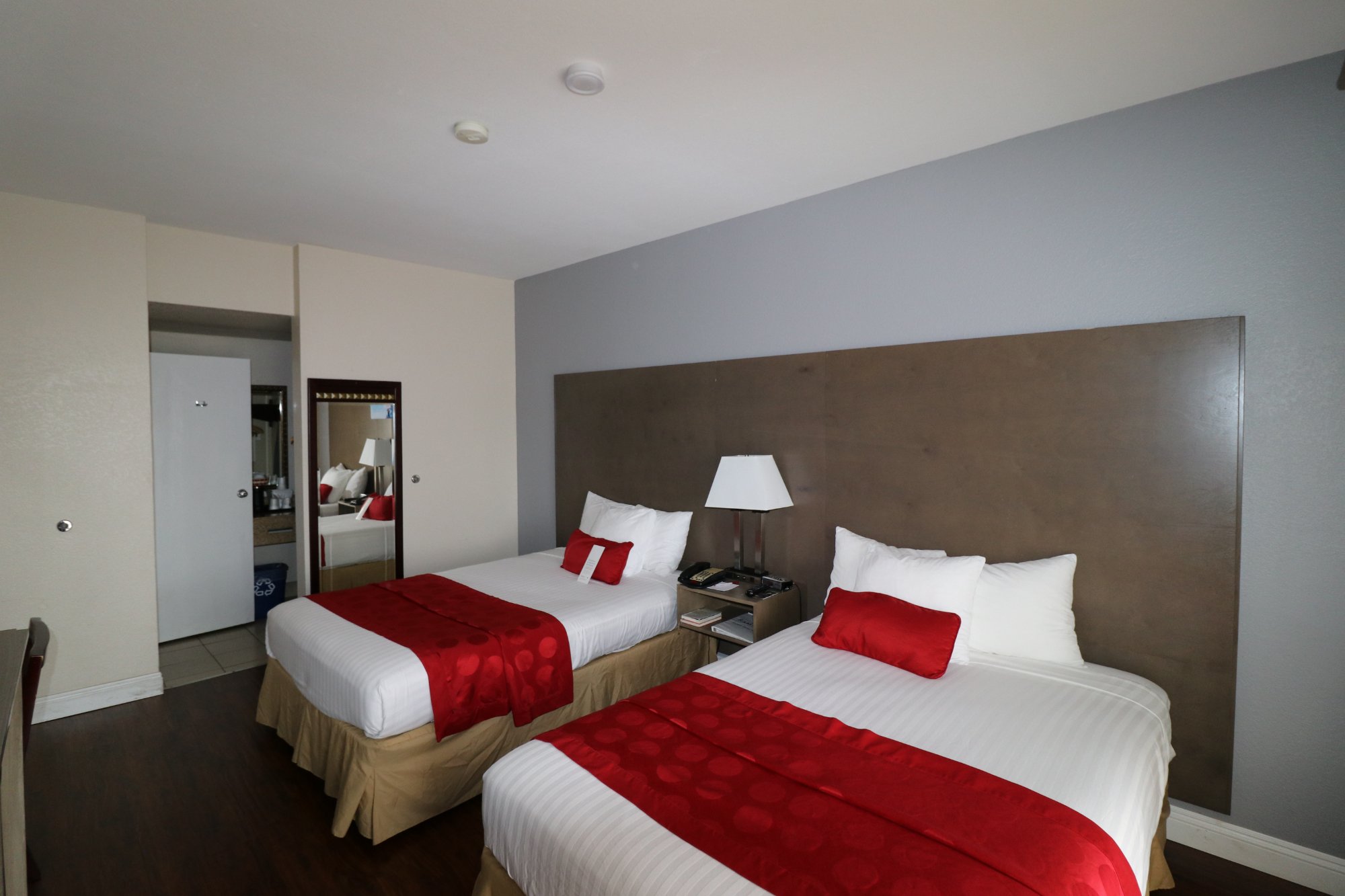 Hotel photo 5 of Ramada by Wyndham San Diego Airport.