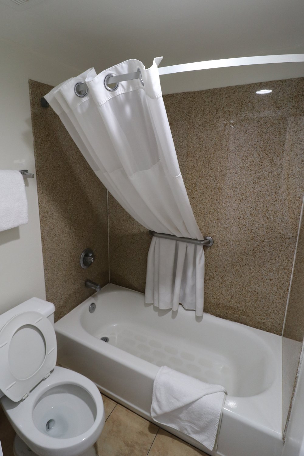 Hotel photo 57 of Ramada by Wyndham San Diego Airport.