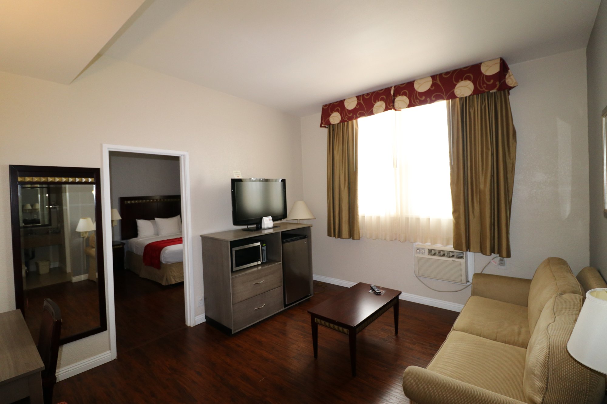 Hotel photo 31 of Ramada by Wyndham San Diego Airport.