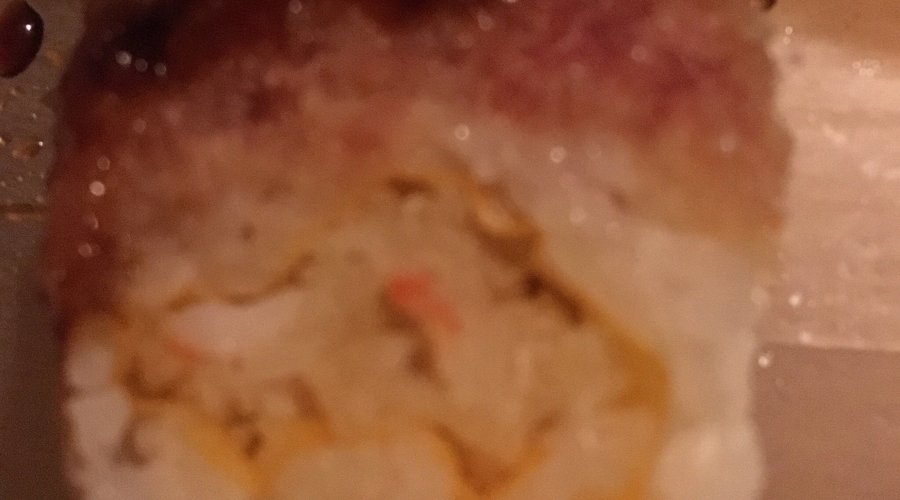 Last time I order take out from Sawa this is a y2k roll supposed to have avocado crab shrimp cre