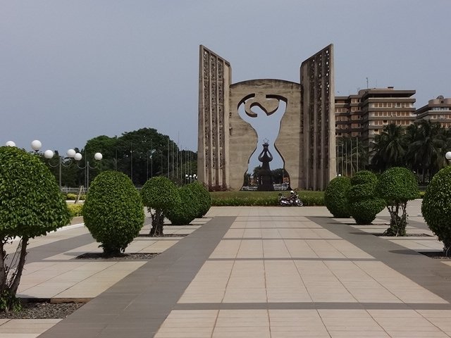 Monument De L Independance Lome 22 All You Need To Know Before You Go With Photos Tripadvisor