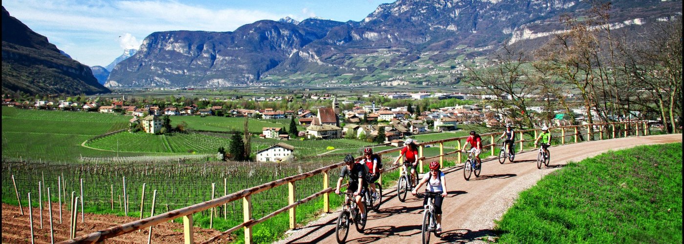 Einer von vielen Radwegen die von Auer aus starten