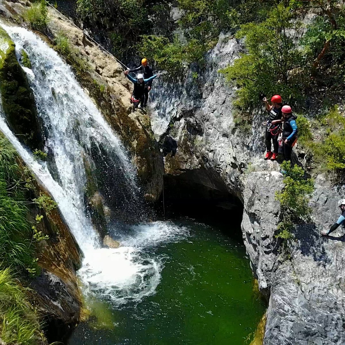 Telo termico – Vertical Water Canyoning