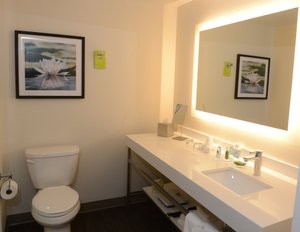 Room & Suite