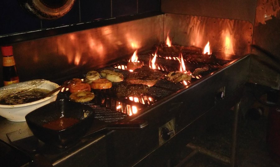 Some Aussie Beef and fresh grilled veggies on the BBQ on a Warm Summers Eve at Mangos!