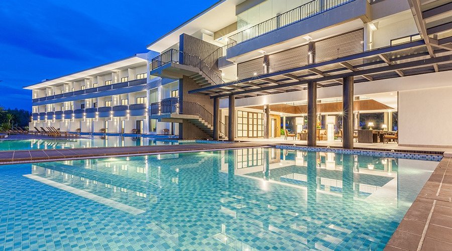 The pure luxury of gazing upon calm tranquility in multiple shades of blue.
